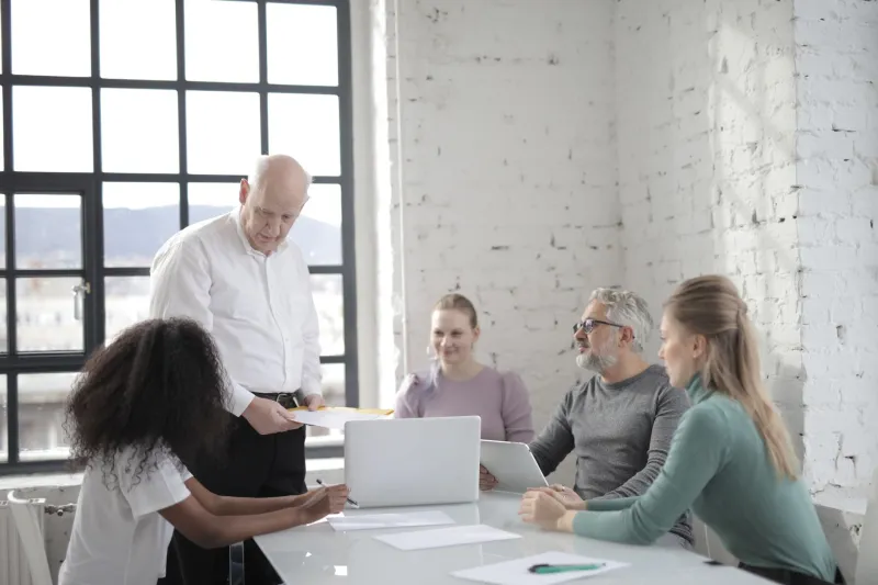 When Trust Becomes a Tunnel: How Over-Reliance on Top Performers Narrows Executive Vision